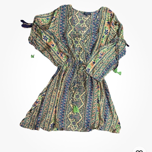 Elegant Long Sleeve Patterned Dress - Picture 3 of 4